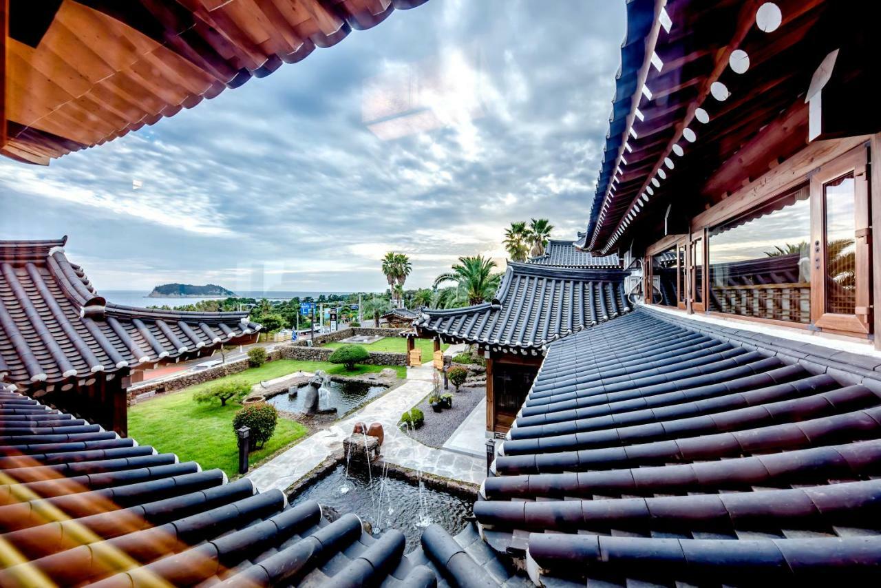 Hallagung Seogwipo Exterior photo